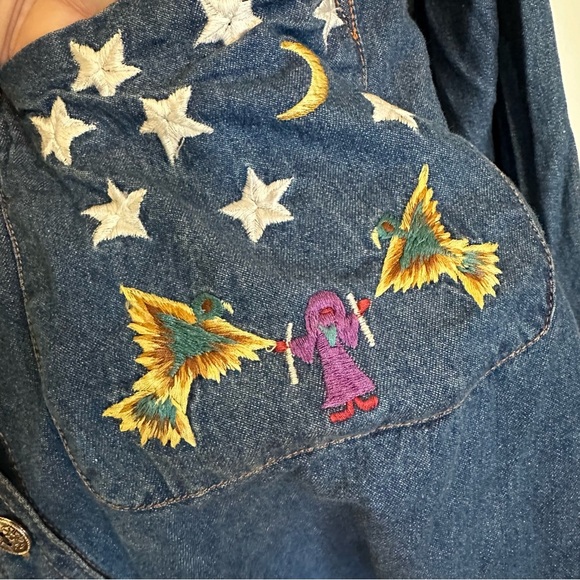 Boston Traders Vintage Womens Embroidered Boho Star Moon Denim Button Down Shirt - Picture 7 of 9